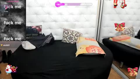 Snapshot of lady_lauren chatting on February 13, 8:59 am lady lauren online show from February 13, 8:59 am