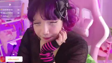 Lady  online show from June 11, 2:53 am