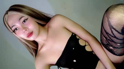 Ella online show from December 26, 11:54 am