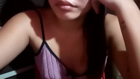 Snapshot of lady_rose19 chatting on December 1, 7:35 am kitty online show from December 1, 7:35 am