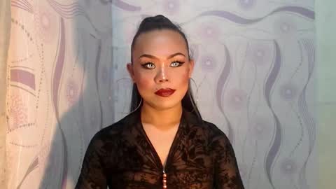 lady_shane26 online show from May 10, 11:26 am