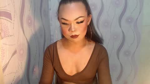 lady_shane26 online show from May 16, 12:37 pm