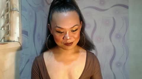 lady_shane26 online show from May 22, 4:19 am