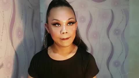 lady_shane26 online show from May 25, 3:23 am