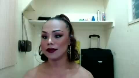 lady_shane26 online show from July 7, 1:26 pm