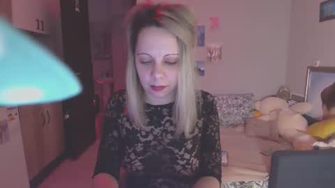 lady_smile69 online show from March 11, 4:43 am