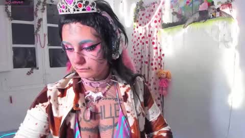 Mia online show from December 2, 10:49 pm