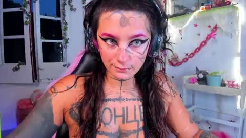 Mia online show from July 29, 7:34 pm