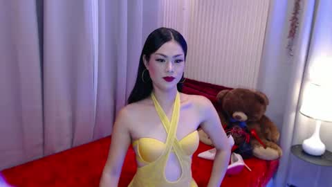 Snapshot of lady_trix000 chatting on February 16, 8:49 pm Trix online show from February 16, 8:49 pm