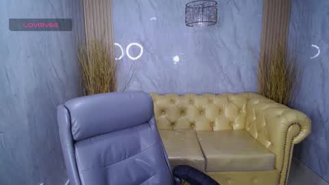 Lady Violet Bridgerton online show from January 31, 7:51 pm