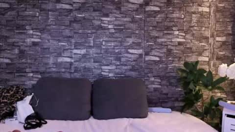 Jenny online show from February 2, 12:04 pm