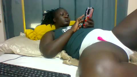lindah32 online show from December 2, 11:51 pm