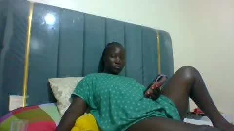 lindah32 online show from December 11, 9:34 pm