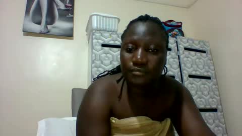 lindah32 online show from January 2, 8:13 pm