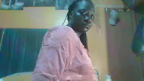 lindah32 online show from June 7, 8:34 pm