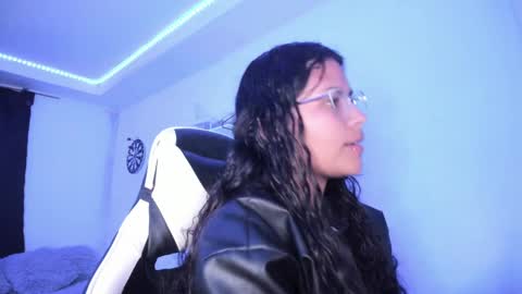  Lady  online show from January 24, 5:21 am