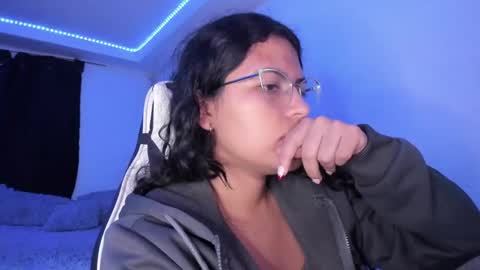  Lady  online show from January 29, 5:51 am