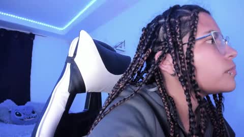  Lady  online show from February 8, 6:54 am