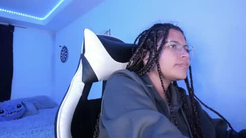  Lady  online show from February 14, 7:59 am