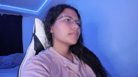  Lady  online show from February 20, 3:56 am