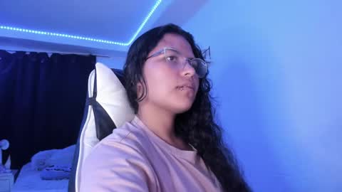  Lady  online show from February 20, 7:12 am