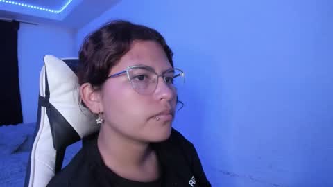  Lady  online show from October 4, 2:31 am