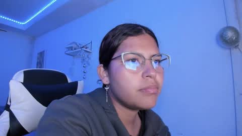  Lady  online show from December 22, 3:58 am