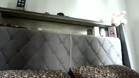 Stephanie online show from July 28, 4:39 pm