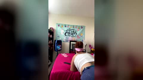 Snapshot of ladycreamypr1 chatting on March 25, 12:11 pm onlyfans Ladycreamypr online show from March 25, 12:11 pm