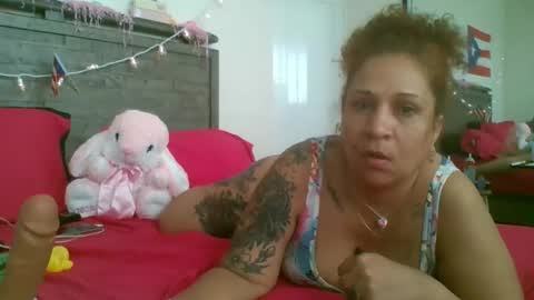 Snapshot of ladycreamypr1 chatting on March 28, 1:54 pm onlyfans Ladycreamypr online show from March 28, 1:54 pm