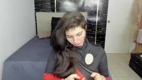 Snapshot of ladydanna chatting on June 10, 4:17 pm Danna................. online show from June 10, 4:17 pm