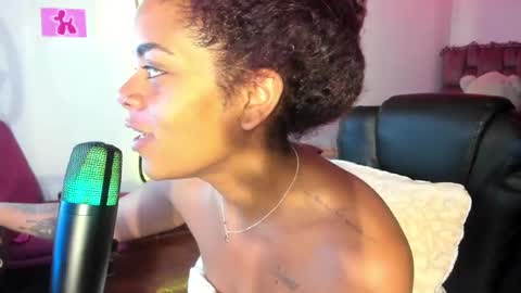 Snapshot of ladydanniela chatting on December 28, 9:31 am leidy daniela online show from December 28, 9:31 am