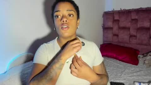 leidy daniela online show from March 14, 4:29 am