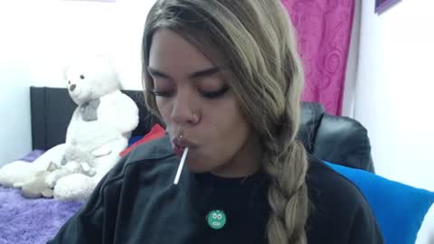 Snapshot of ladydanniela chatting on July 4, 7:03 am leidy daniela online show from July 4, 7:03 am