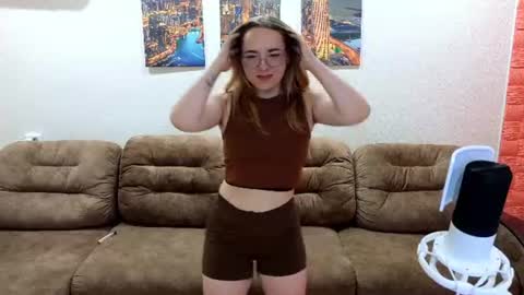 Hello im May online show from July 3, 6:31 am