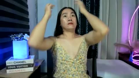 Snapshot of ladyfox_95 chatting on May 3, 4:57 pm ask me online show from May 3, 4:57 pm