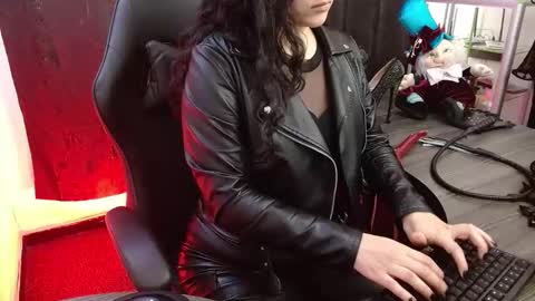 ladylunatikka online show from February 20, 7:58 pm