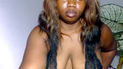 Snapshot of ladynina_ninss chatting on May 14, 8:43 am youngladynina online show from May 14, 8:43 am