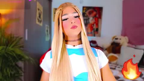 Snapshot of ladynoah chatting on September 17, 1:18 am Noah Smith online show from September 17, 1:18 am