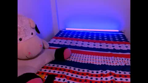 laura online show from November 12, 2:23 am