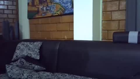 Sarah  Sam online show from January 3, 6:03 pm