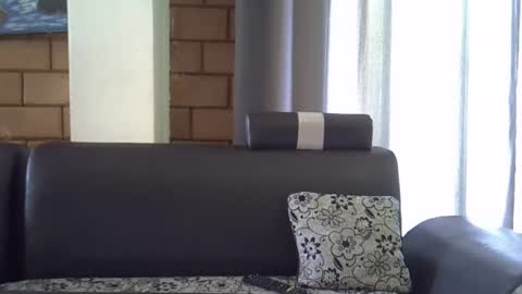 Sarah  Sam online show from January 4, 9:10 am