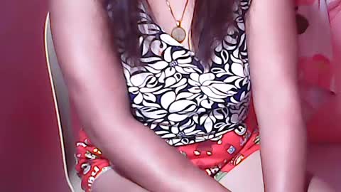 ladysweet4u69 online show from June 22, 6:43 am