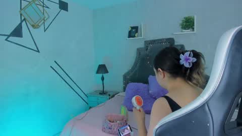 Lady  online show from July 28, 4:08 am