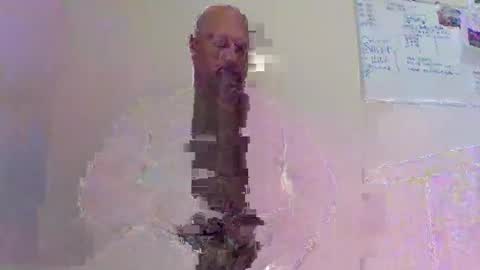 Snapshot of ladywoodlover chatting on January 6, 4:05 am ladywoodlover online show from January 6, 4:05 am