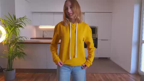 Snapshot of laelneizer chatting on June 11, 2:53 am laelneizer online show from June 11, 2:53 am
