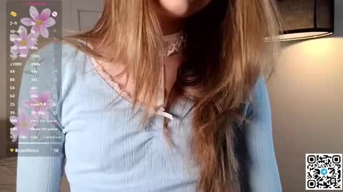 Snapshot of laenyssarael chatting on June 8, 8:53 pm Cassie online show from June 8, 8:53 pm
