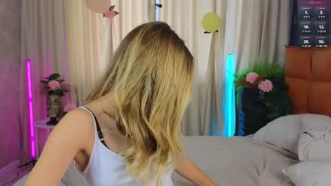 Lilia online show from September 26, 7:23 am