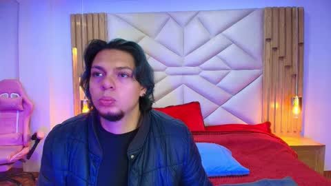 laia_and_damian online show from October 14, 7:36 pm