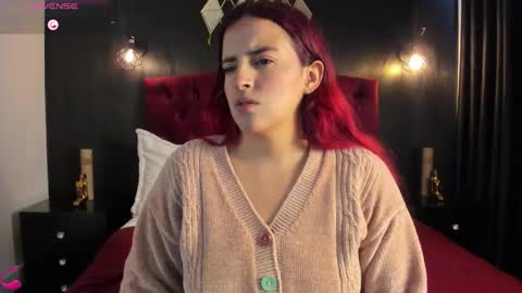 Laia  online show from November 15, 1:18 pm